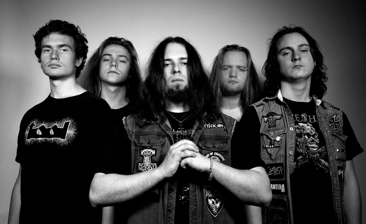 Roarback - Band Photo - Mighty Music